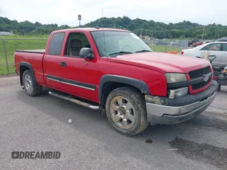 2005 Chevrolet Silverado 1500 Z71 with VIN 1GCEK19BX5E259907, listed as a IAAI auction lot 40101499 with 1 mi miles. Bid and sale history available at carsss.com. Image 1.
