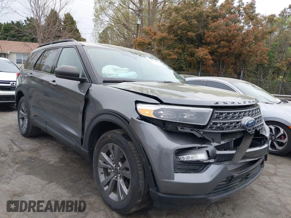 2021 Ford Explorer XLT with VIN 1FMSK8DH1MGB57403, listed as a IAAI auction lot 41934932 with 33,649 mi miles. Bid and sale history available at carsss.com. Image 1.