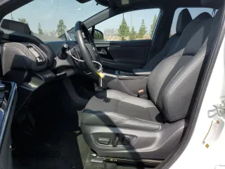2023 Subaru Solterra Premium с VIN JTMABABA4PA011842, выставлен на аукционе Copart как лот 60541055 с пробегом 11 229 миль миль и Списание • Salvage title. История ставок и продаж доступна на DreamBid. Изображение 7.