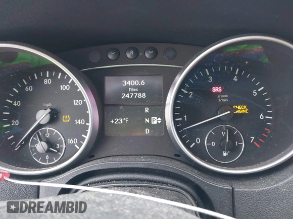 2009 Mercedes-Benz M 350 with VIN 4JGBB86E59A523599, listed as a IAAI auction lot 41317691 with 247,788 mi miles and . Bid and sale history available at carsss.com. Image 7.