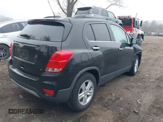 2019 Chevrolet Trax LT with VIN 3GNCJLSBXKL351117, listed as a IAAI auction lot 41923176 with 21,138 mi miles. Bid and sale history available at carsss.com. Image 4.