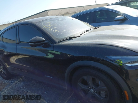 2023 Ford Mustang Mach-E Select с VIN 3FMTK1RM5PMA30178, выставлен на аукционе IAAI как лот 42287333 с пробегом 61 288 миль миль и . История ставок и продаж доступна на DreamBid. Изображение 13.