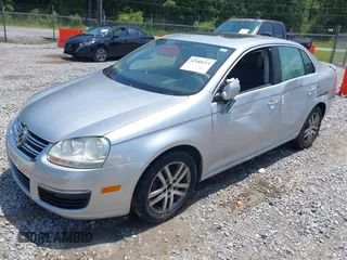 2006 Volkswagen Jetta 2.5L with VIN 3VWSG71K26M624575, listed as a IAAI auction lot 42184114 with 164,182 mi miles and . Bid and sale history available at DreamBid. Image 2.
