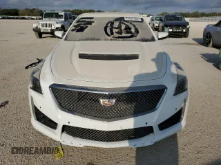 2017 Cadillac CTS-V z VIN 1G6A15S65H0216411, wystawiony jako Copart lot #72227484 z przebiegiem 57 241 mil mil oraz Szkody całkowita. Historia ofert i sprzedaży dostępna na DreamBid. Obrazek 5.