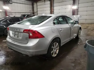 2016 Volvo S60 T5 Premier with VIN YV1612TK0G2390624, listed as a Copart auction lot 42124135 with 132,613 mi miles and Salvage Title. Bid and sale history available at carsss.com. Image 3.