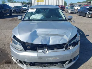 2012 Volkswagen Jetta SE with VIN 3VWDP7AJ5CM352597, listed as a IAAI auction lot 42301441 with 109,248 mi miles and . Bid and sale history available at DreamBid. Image 12.