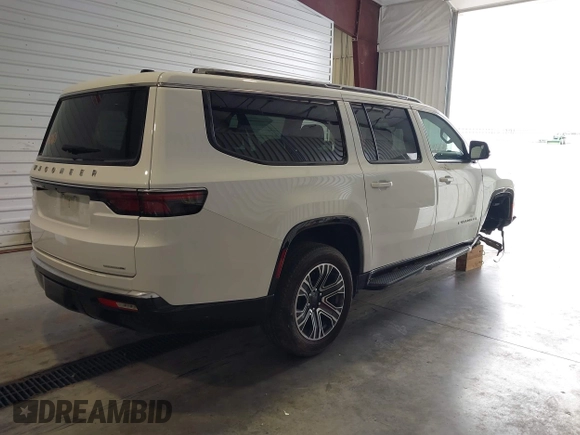 2024 Jeep Wagoneer Series II with VIN 1C4SJSBP5RS144530, listed as a IAAI auction lot 42820280 with 37,152 mi miles and . Bid and sale history available at DreamBid. Image 4.