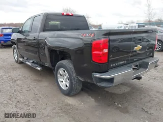 2018 Chevrolet Silverado 1500 LT with VIN 1GCVKREH4JZ186528, listed as a IAAI auction lot 41830348 with 170,737 mi miles. Bid and sale history available at carsss.com. Image 3.