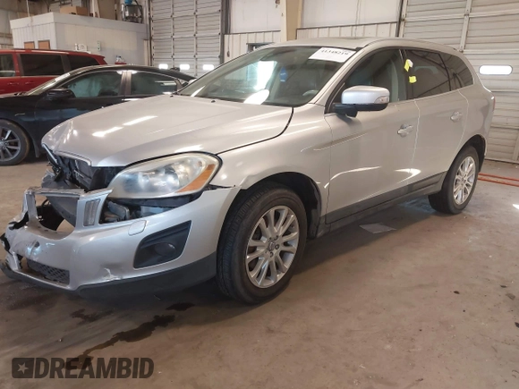 2010 Volvo XC60 3.0T z VIN YV4992DZ6A2032861, wystawiony jako IAAI lot #41348219 z przebiegiem 136 749 mil mil oraz . Historia ofert i sprzedaży dostępna na DreamBid. Obrazek 2.