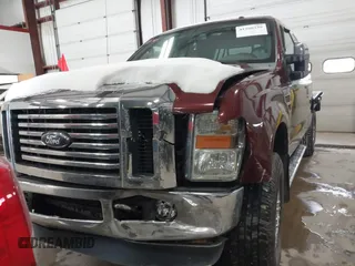 2010 Ford F-250 XL z VIN 1FTSX2BR4AEB44022, wystawiony jako IAAI lot #41590339 z przebiegiem 168 728 mil mil oraz . Historia ofert i sprzedaży dostępna na DreamBid. Obrazek 12.