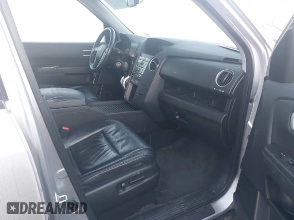 2011 Honda Pilot EX-L z VIN 5FNYF4H65BB051211, wystawiony jako IAAI lot #41867510 z przebiegiem 156 040 mil mil oraz . Historia ofert i sprzedaży dostępna na DreamBid. Obrazek 5.