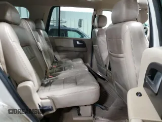 2005 Ford Expedition Limited with VIN 1FMPU20545LA71147, listed as a Copart auction lot 86366444 with 277,054 mi miles and Non Repairable. Bid and sale history available at carsss.com. Image 11.
