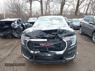 2022 GMC Terrain SLE with VIN 3GKALMEV7NL113014, listed as a IAAI auction lot 41735575 with 35,322 mi miles. Bid and sale history available at carsss.com. Image 12.
