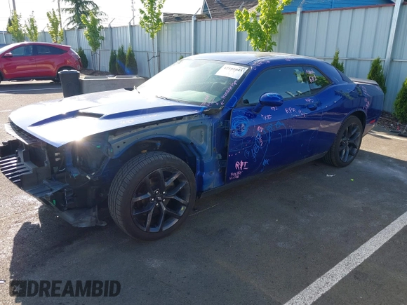 2019 Dodge Challenger SXT z VIN 2C3CDZAG0KH530232, wystawiony jako IAAI lot #42101045 z przebiegiem 57 693 mil mil oraz . Historia ofert i sprzedaży dostępna na DreamBid. Obrazek 18.