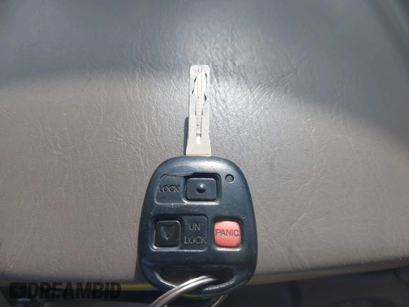 2001 Lexus RX 300 with VIN JTJGF10U010082297, listed as a IAAI auction lot 42007917 with 224,614 mi miles and . Bid and sale history available at DreamBid. Image 11.