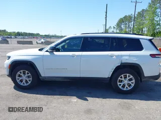2023 Jeep Grand Cherokee Limited z VIN 1C4RJKBG4P8806722, wystawiony jako IAAI lot #42027826 z przebiegiem 64 482 mil mil oraz . Historia ofert i sprzedaży dostępna na DreamBid. Obrazek 14.