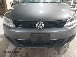 2011 Volkswagen Jetta Sedan TDI with VIN 3VWLL7AJ4BM086978, listed as a IAAI auction lot 41981137 with 171,191 mi miles. Bid and sale history available at carsss.com. Image 5.