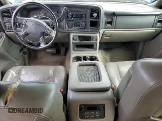 2005 Chevrolet Suburban LS with VIN 3GNFK16ZX5G205898, listed as a Copart auction lot 68094894 with 234,919 mi miles and Salvage Title. Bid and sale history available at carsss.com. Image 8.