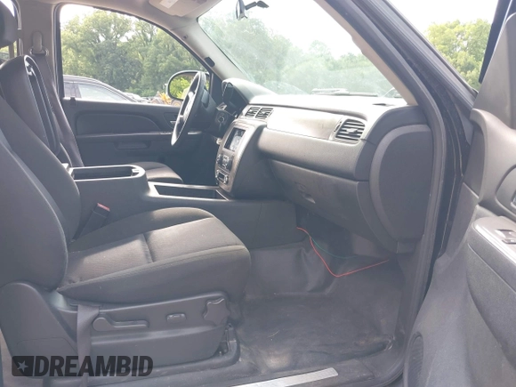 2010 Chevrolet Tahoe LS with VIN 1GNMCAE00AR175361, listed as a IAAI auction lot 42573822 with 188,700 mi miles and . Bid and sale history available at DreamBid. Image 5.
