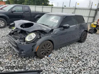 2020 MINI Hardtop Cooper S z VIN WMWXR5C07L2M59867, wystawiony jako Copart lot #56948725 z przebiegiem 71 619 mil mil oraz Nie do naprawy • Non repairable. Historia ofert i sprzedaży dostępna na DreamBid. Obrazek 1.