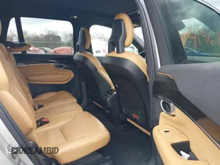 2018 Volvo XC90 Momentum with VIN YV4A22PK0J1337228, listed as a IAAI auction lot 41967308 with 128,207 mi miles. Bid and sale history available at carsss.com. Image 8.
