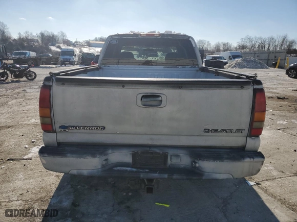 1999 Chevrolet Silverado 1500 LS with VIN 2GCEC19T1X1126561, listed as a Copart auction lot 42509425 with 216,225 mi miles and Salvage Title. Bid and sale history available at carsss.com. Image 6.
