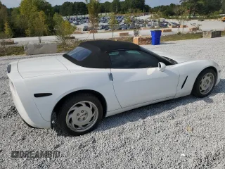 2007 Chevrolet Corvette z VIN 1G1YY36U375114586, wystawiony jako Copart lot #72721504 z przebiegiem 101 409 mil mil oraz Szkoda całkowita • Salvage title. Historia ofert i sprzedaży dostępna na DreamBid. Obrazek 3.