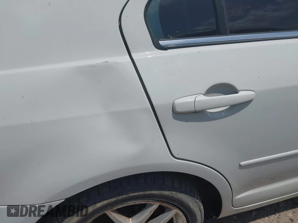 2010 Ford Fusion SEL with VIN 3FAHP0JA6AR265549, listed as a IAAI auction lot 42118842 with Not Provided miles and . Bid and sale history available at DreamBid. Image 12.