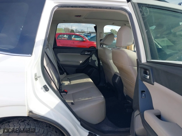 2016 Subaru Forester 2.5i Limited with VIN JF2SJAHC9GH506160, listed as a IAAI auction lot 41500826 with 189,701 mi miles. Bid and sale history available at carsss.com. Image 8.