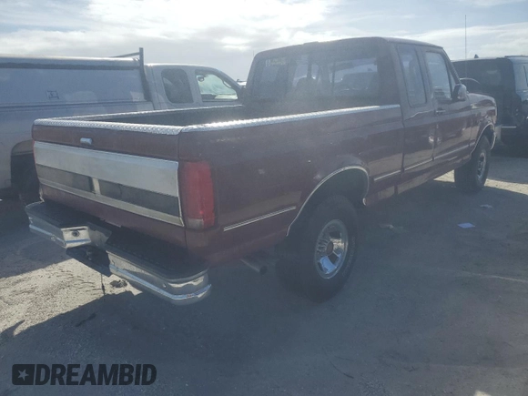 1992 Ford F-150 with VIN 1FTEX14H2NKA55620, listed as a Copart auction lot 76487124 with 182,781 mi miles and Salvage Title. Bid and sale history available at DreamBid. Image 3.