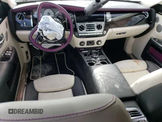 2017 Rolls-Royce Ghost z VIN SCA664S50HUX54312, wystawiony jako Copart lot #40640674 z przebiegiem Nie podano mil oraz Szkody całkowita. Historia ofert i sprzedaży dostępna na DreamBid. Obrazek 8.