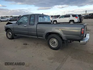 1991 Toyota 2WD Pickups DX with VIN JT4RN93P4M5032495, listed as a Copart auction lot 81190894 with 201,614 mi miles and Salvage Title. Bid and sale history available at carsss.com. Image 2.