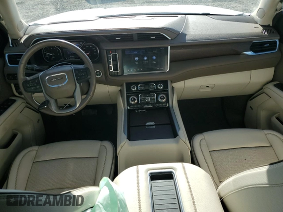 2021 GMC Yukon XL Denali with VIN 1GKS2JKL3MR178037, listed as a Copart auction lot 70825784 with 61,966 mi miles and Salvage Title. Bid and sale history available at carsss.com. Image 8.
