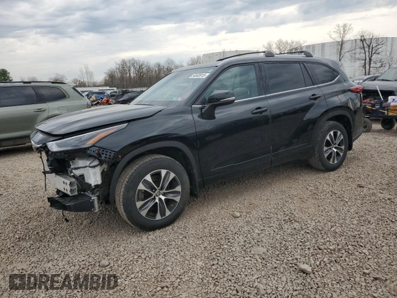 2022 Toyota Highlander XLE z VIN 5TDHZRBH5NS584920, wystawiony jako Copart lot #54503915 z przebiegiem 24 535 mil mil oraz Szkoda całkowita • Salvage title. Historia ofert i sprzedaży dostępna na DreamBid. Obrazek 1.