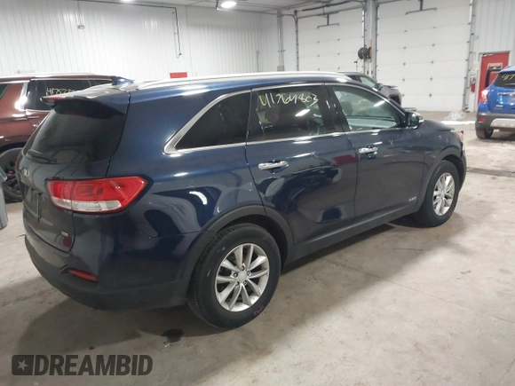 2017 Kia Sorento LX with VIN 5XYPGDA33HG293554, listed as a IAAI auction lot 41764803 with 114,673 mi miles and . Bid and sale history available at DreamBid. Image 4.