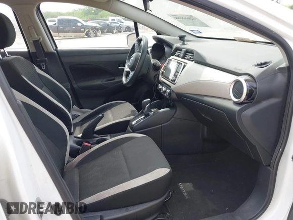 2021 Nissan Versa SV with VIN 3N1CN8EV6ML859896, listed as a IAAI auction lot 42061688 with 92,090 mi miles. Bid and sale history available at carsss.com. Image 5.