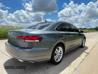 2020 Volkswagen Passat SE z VIN 1VWSA7A30LC007425, wystawiony jako Copart lot #62712615 z przebiegiem 117 196 mil mil oraz Czysty tytuł • Clean title. Historia ofert i sprzedaży dostępna na DreamBid. Obrazek 4.