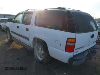 2002 Chevrolet Suburban LS with VIN 3GNEC16Z82G353245, listed as a IAAI auction lot 41220885 with 1 mi miles. Bid and sale history available at carsss.com. Image 3.