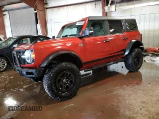 2023 Ford Bronco z VIN 1FMEE5DP1PLB74756, wystawiony jako Copart lot #46458355 z przebiegiem 23 744 mil mil oraz Szkoda całkowita • Salvage title. Historia ofert i sprzedaży dostępna na DreamBid. Obrazek 1.