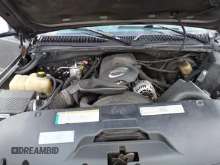 2001 Chevrolet Silverado 1500 LS with VIN 2GCEC19T511176550, listed as a IAAI auction lot 41672634 with 261,978 mi miles. Bid and sale history available at carsss.com. Image 10.