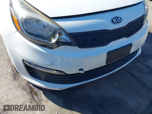 2017 Kia Rio LX z VIN KNADM4A32H6010797, wystawiony jako IAAI lot #39638075 z przebiegiem 51 977 mil mil oraz . Historia ofert i sprzedaży dostępna na DreamBid. Obrazek 17.