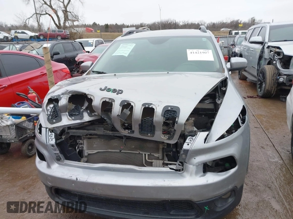 2018 Jeep Cherokee Latitude with VIN 1C4PJLCB3JD518768, listed as a IAAI auction lot 41421907 with 81,164 mi miles and . Bid and sale history available at DreamBid. Image 13.