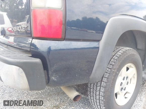 2005 Chevrolet Tahoe LT with VIN 1GNEK13T15J169979, listed as a IAAI auction lot 42718037 with 241,404 mi miles and . Bid and sale history available at DreamBid. Image 16.