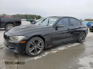 2013 BMW 3 Series 335i z VIN WBA3A9G52DNP37058, wystawiony jako Copart lot #46833855 z przebiegiem 122 963 mil mil oraz Czysty tytuł • Clean title. Historia ofert i sprzedaży dostępna na DreamBid. Obrazek 1.