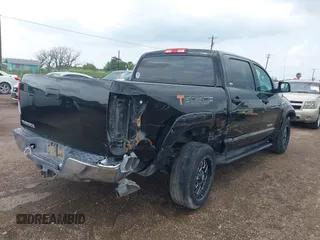2012 Toyota Tundra 4WD Truck with VIN 5TFDW5F15CX259012, listed as a IAAI auction lot 42083986 with 1 mi miles. Bid and sale history available at carsss.com. Image 6.