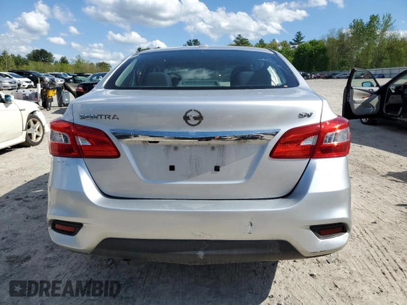 2017 Nissan Sentra SV z VIN 3N1AB7AP4HY295725, wystawiony jako Copart lot #56043405 z przebiegiem 71 564 mil mil oraz Szkoda całkowita • Salvage title. Historia ofert i sprzedaży dostępna na DreamBid. Obrazek 6.