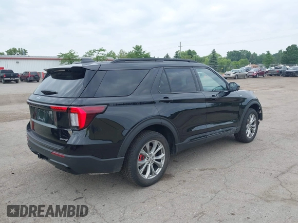 2025 Ford Explorer ST-Line with VIN 1FMUK8KH0SGB82737, listed as a IAAI auction lot 42688178 with 1,333 mi miles and . Bid and sale history available at DreamBid. Image 4.