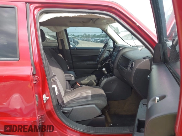 2016 Jeep Patriot Sport z VIN 1C4NJPBB4GD777312, wystawiony jako IAAI lot #41906384 z przebiegiem 154 751 mil mil oraz . Historia ofert i sprzedaży dostępna na DreamBid. Obrazek 5.