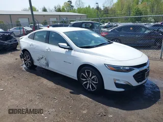 2024 Chevrolet Malibu RS with VIN 1G1ZG5ST4RF137453, listed as a IAAI auction lot 42063825 with 3,155 mi miles and . Bid and sale history available at carsss.com. Image 1.