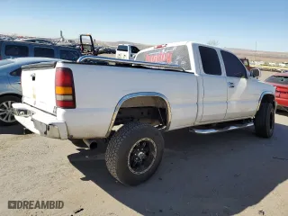 2002 Chevrolet Silverado 1500 LS with VIN 1GCEK19T22E244886, listed as a Copart auction lot 46494385 with 216,739 mi miles and Salvage Title. Bid and sale history available at carsss.com. Image 3.